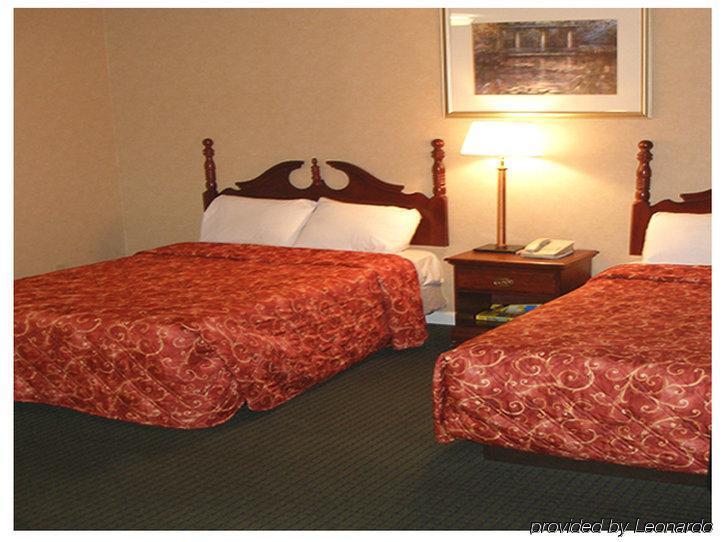 Americas Best Value Inn New London Mystic חדר תמונה