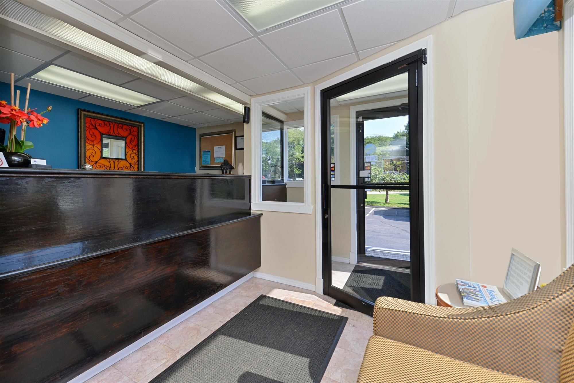 Americas Best Value Inn New London Mystic מראה חיצוני תמונה